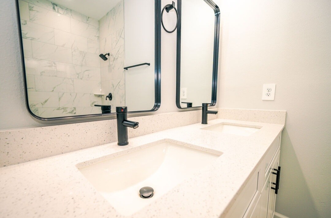Building Photo - 1103 Saint Tropez Ct