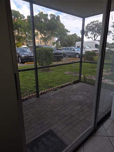 Building Photo - 4158 Inverrary Dr