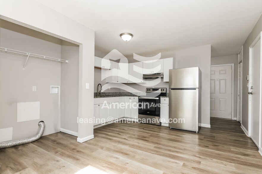 Building Photo - 3844 Lori Sue Ave