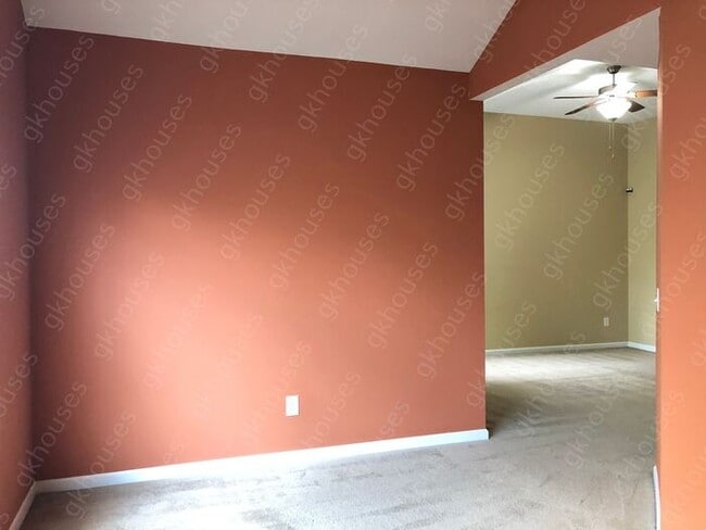 Building Photo - 6002 Cobblestone Creek Trail