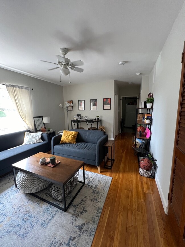 Building Photo - 111 Gainsborough St