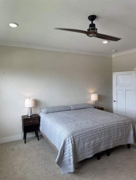 Building Photo - 1249 Savona Dr