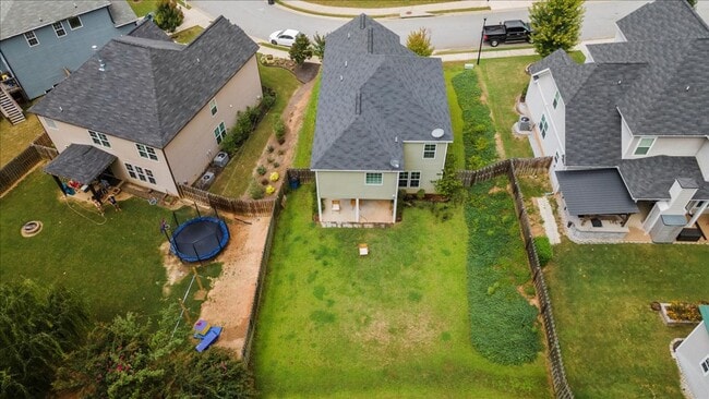 Building Photo - 4 Bedroom, 2.5 Bathroom home in Grovetown with fenced yard and 2-car garage
