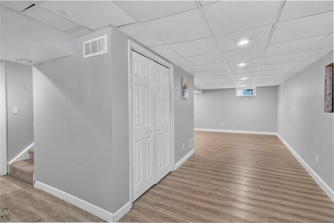 Building Photo - 9166 Windy Creek Dr