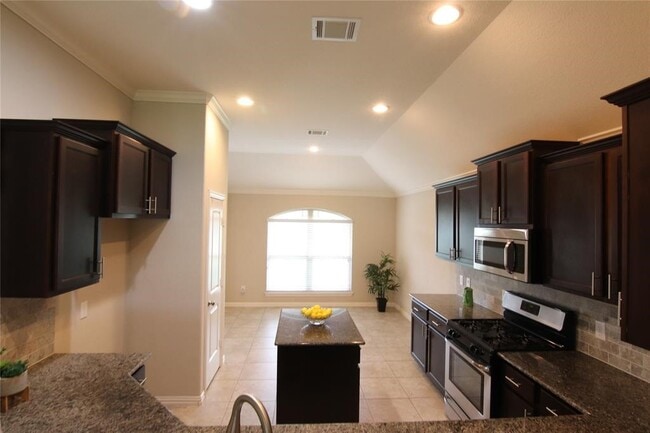 Building Photo - 6719 Rambling Manor Ct