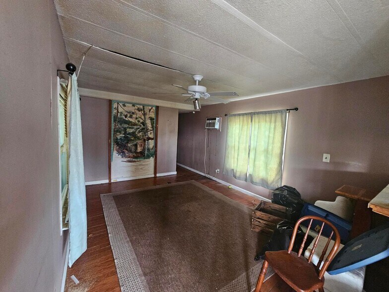 Building Photo - 920 Boardwalk Ln
