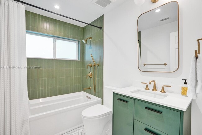 Building Photo - 1020 Bayberry Point Dr