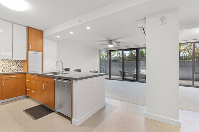 Building Photo - Stylish 1-Bedroom Unit at THE COLLECTION w...