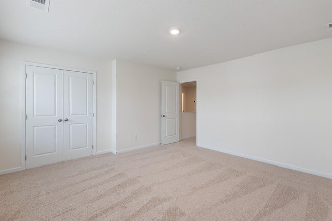 Building Photo - 5513 English Holly Wy
