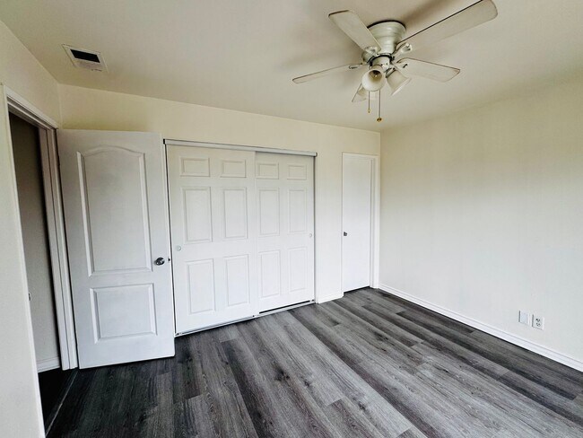 Building Photo - COMING SOON - 3 Bedroom 2 Bath Condo in Hawaiian Gardens