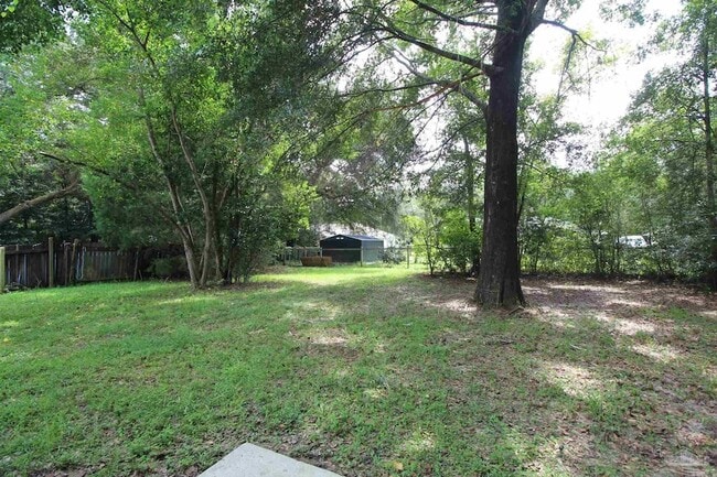 Building Photo - 6517 Handy Dr