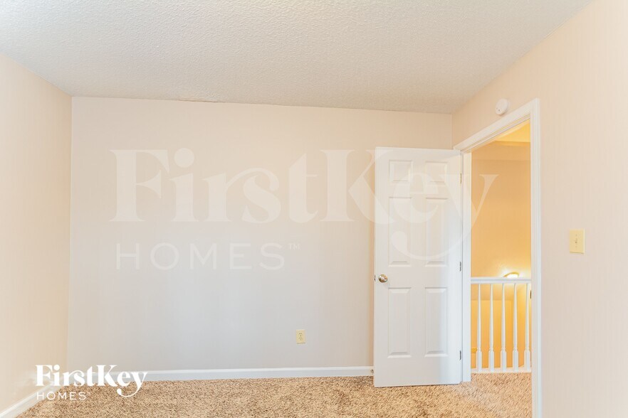 Building Photo - 1311 Logan St