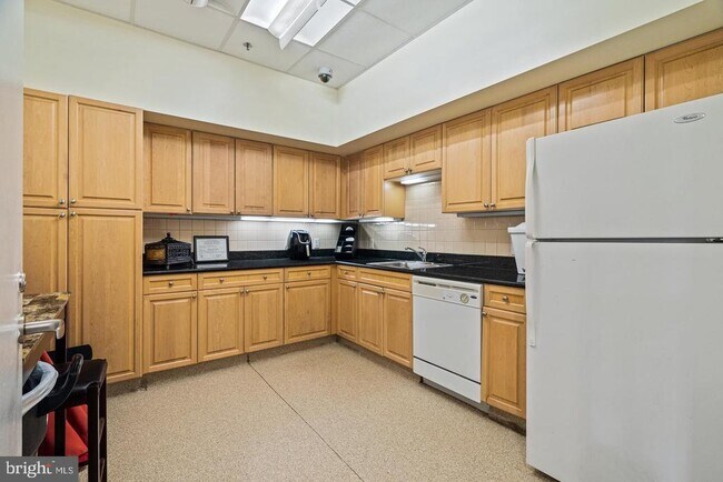 Building Photo - 2726 Gallows Rd