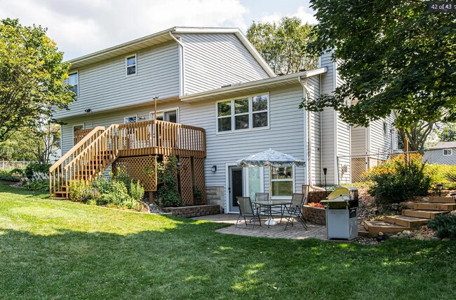 Building Photo - 4235 Stoneham Ln NW