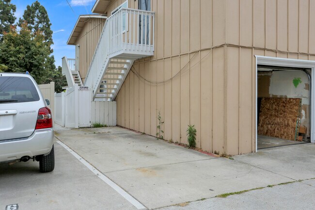 Building Photo - 1818 Diamond St