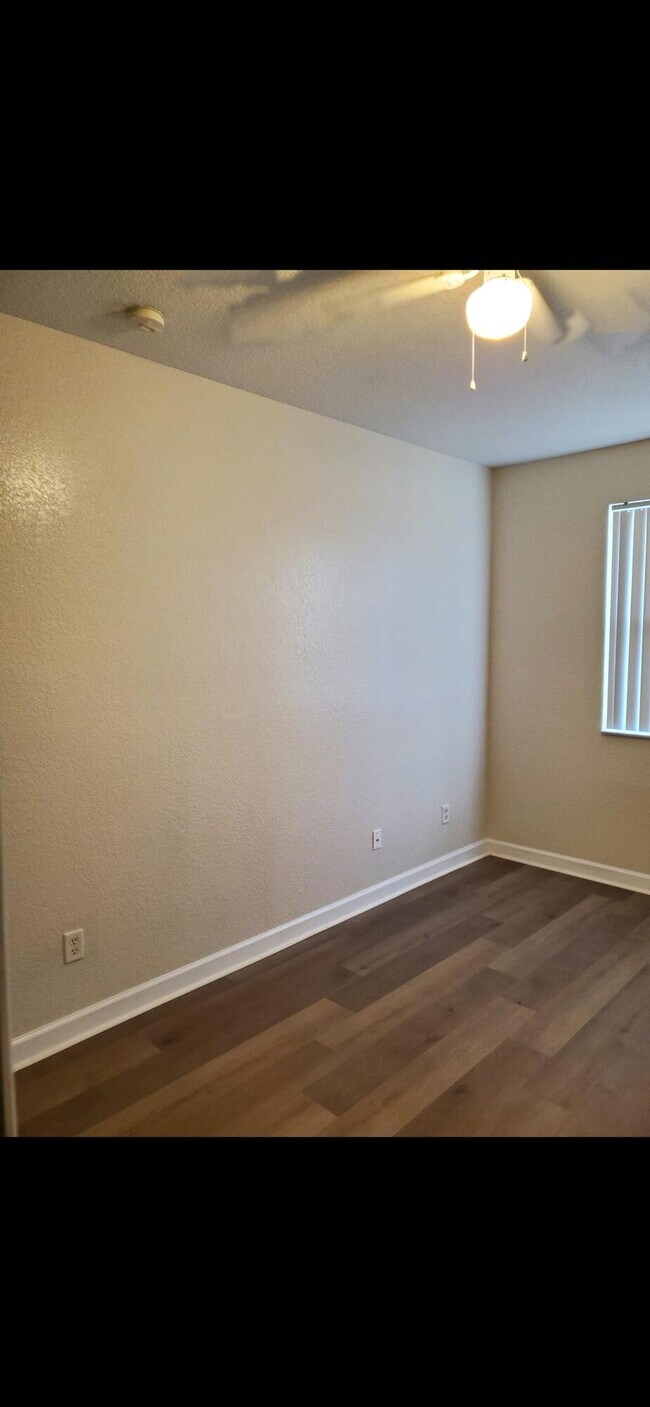 Building Photo - 2286 Shoma Dr