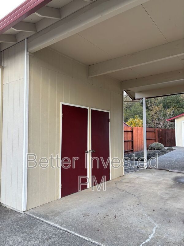 Building Photo - 1912 Cooper Dr