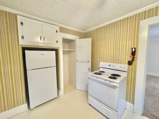 Building Photo - Statesville West - 2BR/1BA