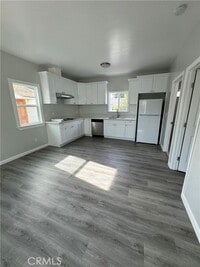 Building Photo - 627 W Lemon Ave