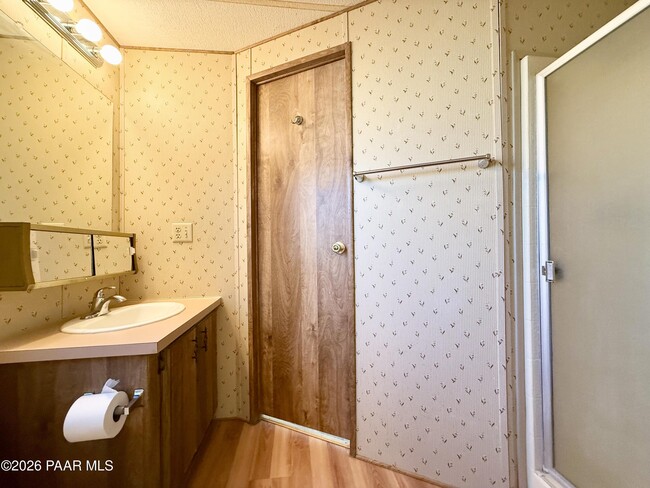 Building Photo - 950 Tumbleweed Dr