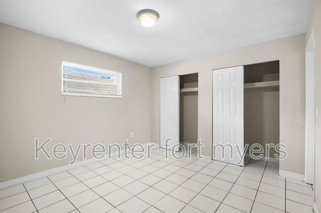 Building Photo - 1706 Cypress Dr