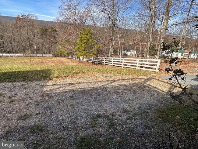 Building Photo - 22 Silverhill Ln