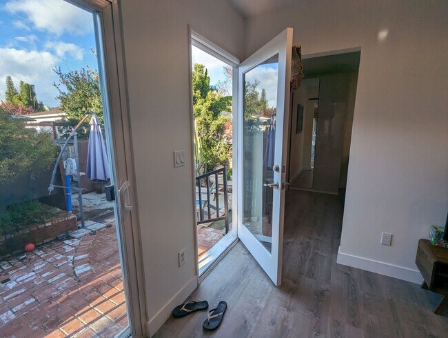 Building Photo - Wagner