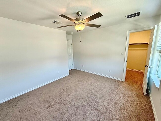 Building Photo - 6601 Folsom Ave