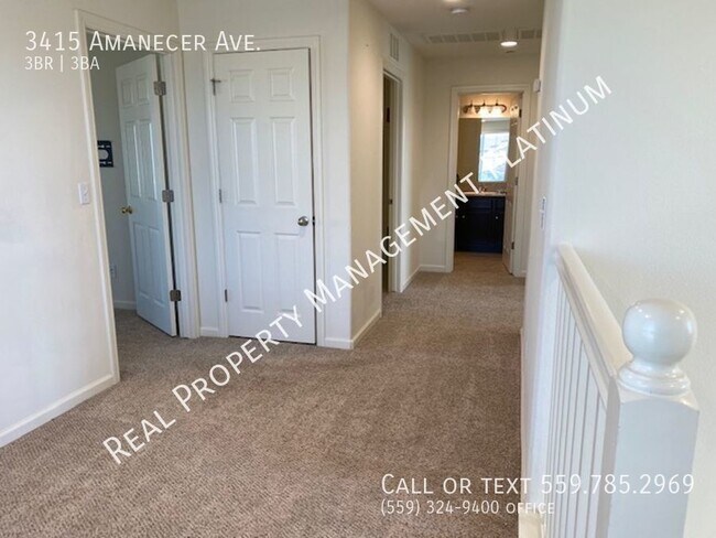 Building Photo - $2,500 Ashlan & Leonard 3 Bedroom + Solar ...