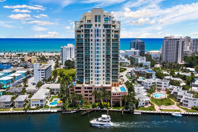 Building Photo - 3055 Harbor Dr