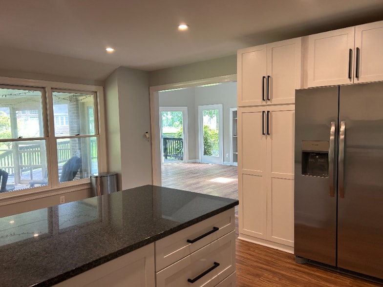 Building Photo - 412 Oak Ridge Dr