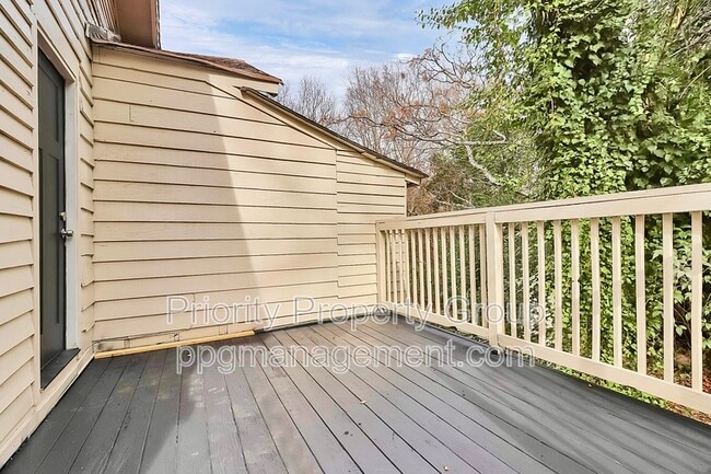 Building Photo - 818 Frederick St