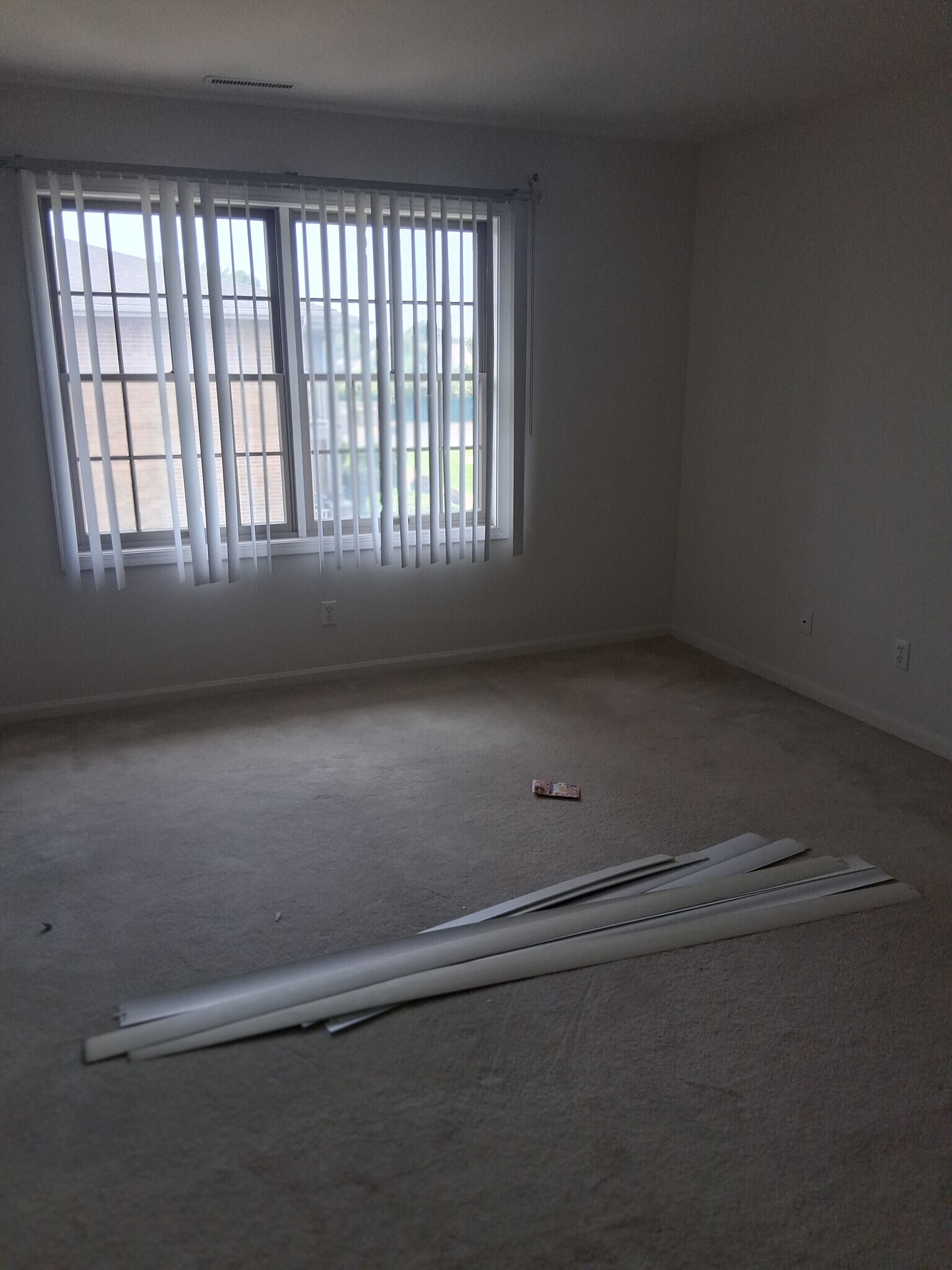 Building Photo - 9729 Wildwood Ct