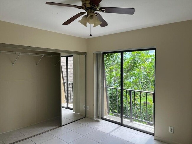 Building Photo - 4803 Waterview Cir