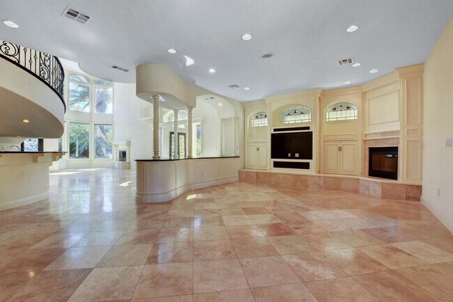 Building Photo - 505 Canyon Greens Drive