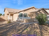 Building Photo - 4BR/2BA | Newly Renovated Single Family Home | 2-Car Covered Parking | Large Yard in Phoenix!