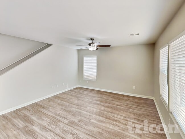 Building Photo - 129 Snow Dome Ave