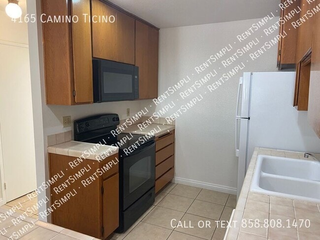 Building Photo - 4165 Camino Ticino