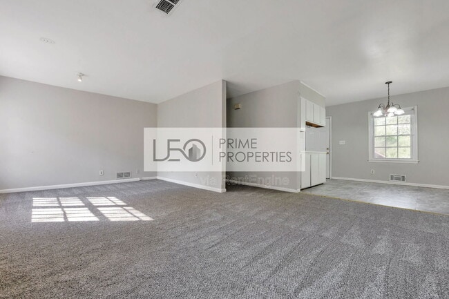 Building Photo - 3168 Bluebird Ln