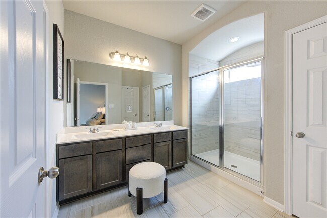 Building Photo - 5439 Rustic Ruby Dr