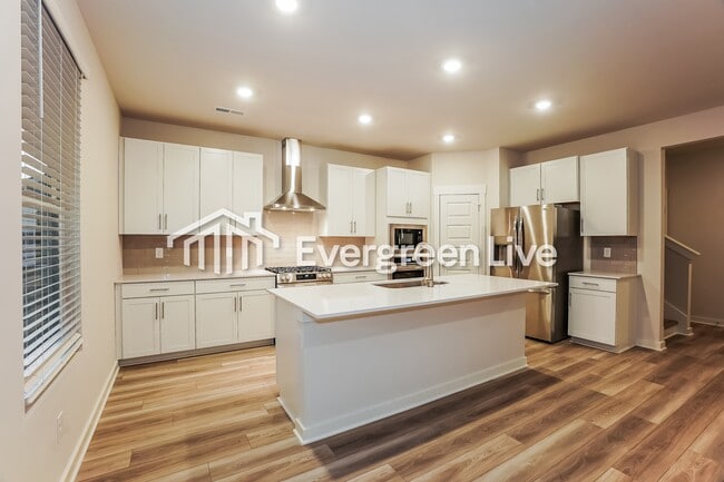 Building Photo - 862 Bur Oak Ct