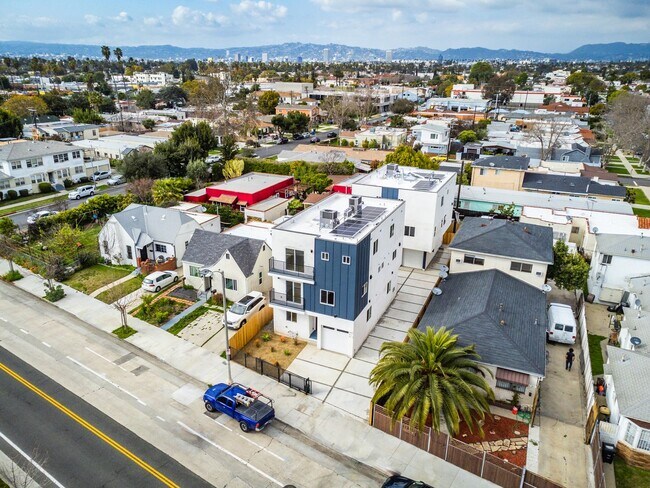 Building Photo - 3811 W Exposition Blvd