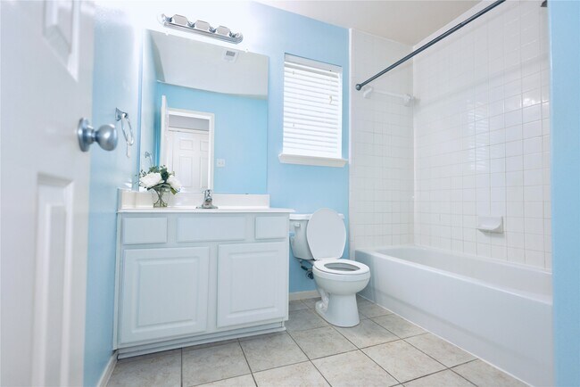 Building Photo - 3626 Knights Hollow Ct