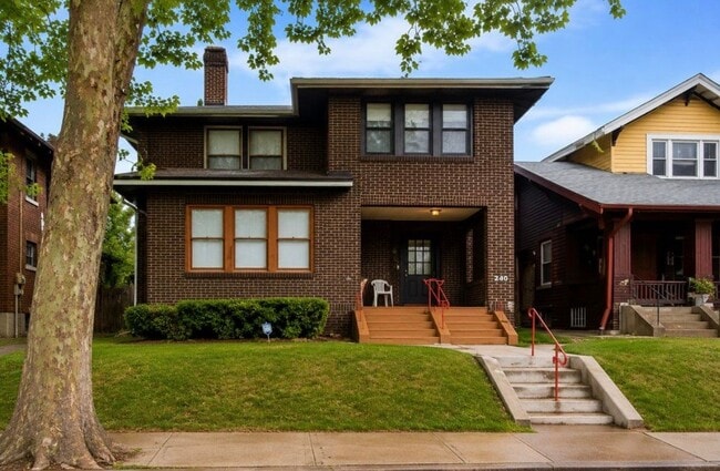 Building Photo - 519 Hill Ave