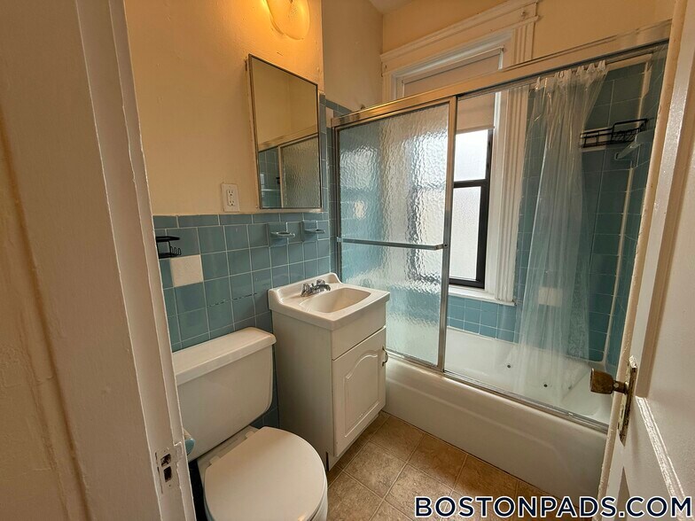 Building Photo - 1152 Commonwealth Ave