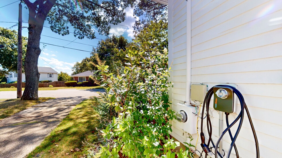 Building Photo - 49 Ripley Rd