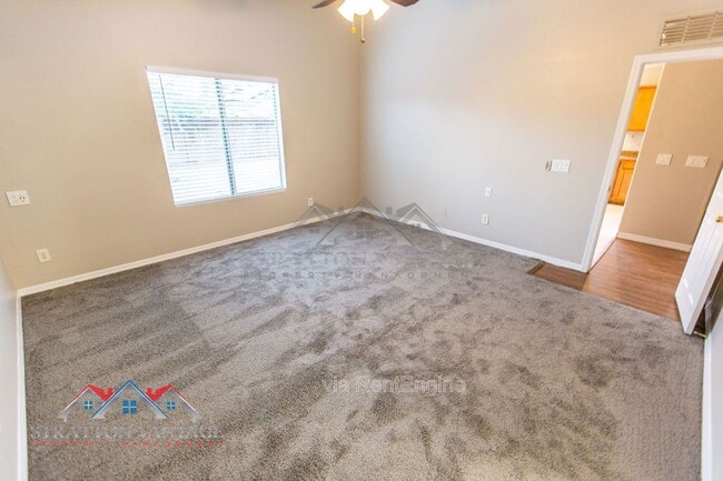 Building Photo - 6714 E Flynn Ave