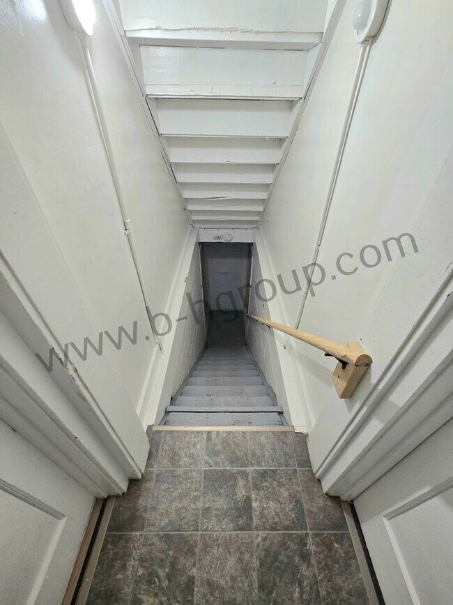 Building Photo - 3502 67th St