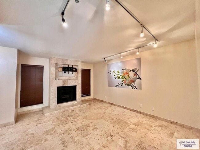 Building Photo - 2901 Central Blvd