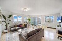 Building Photo - 20000 E Country Club Dr